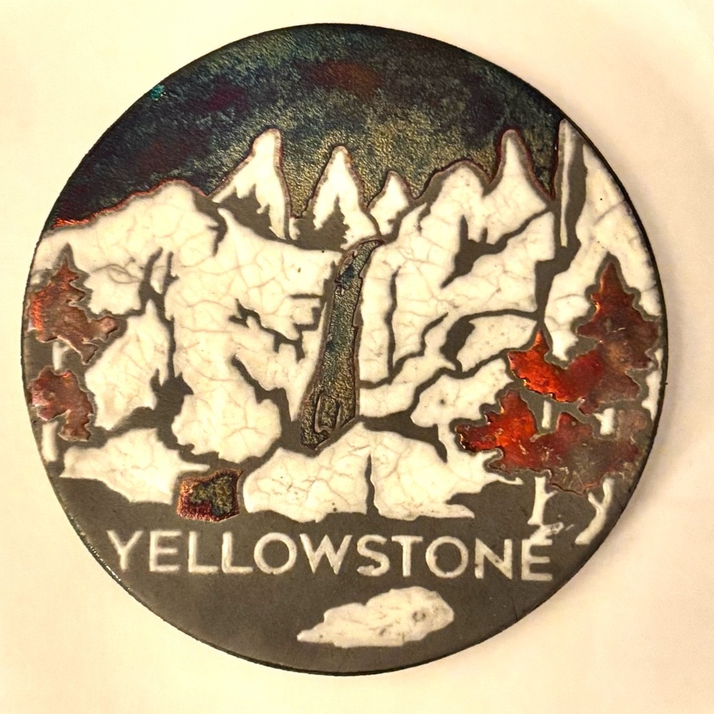 NWT Yellowstone Park Souvenir “RAKU Pottery“ Coaster.